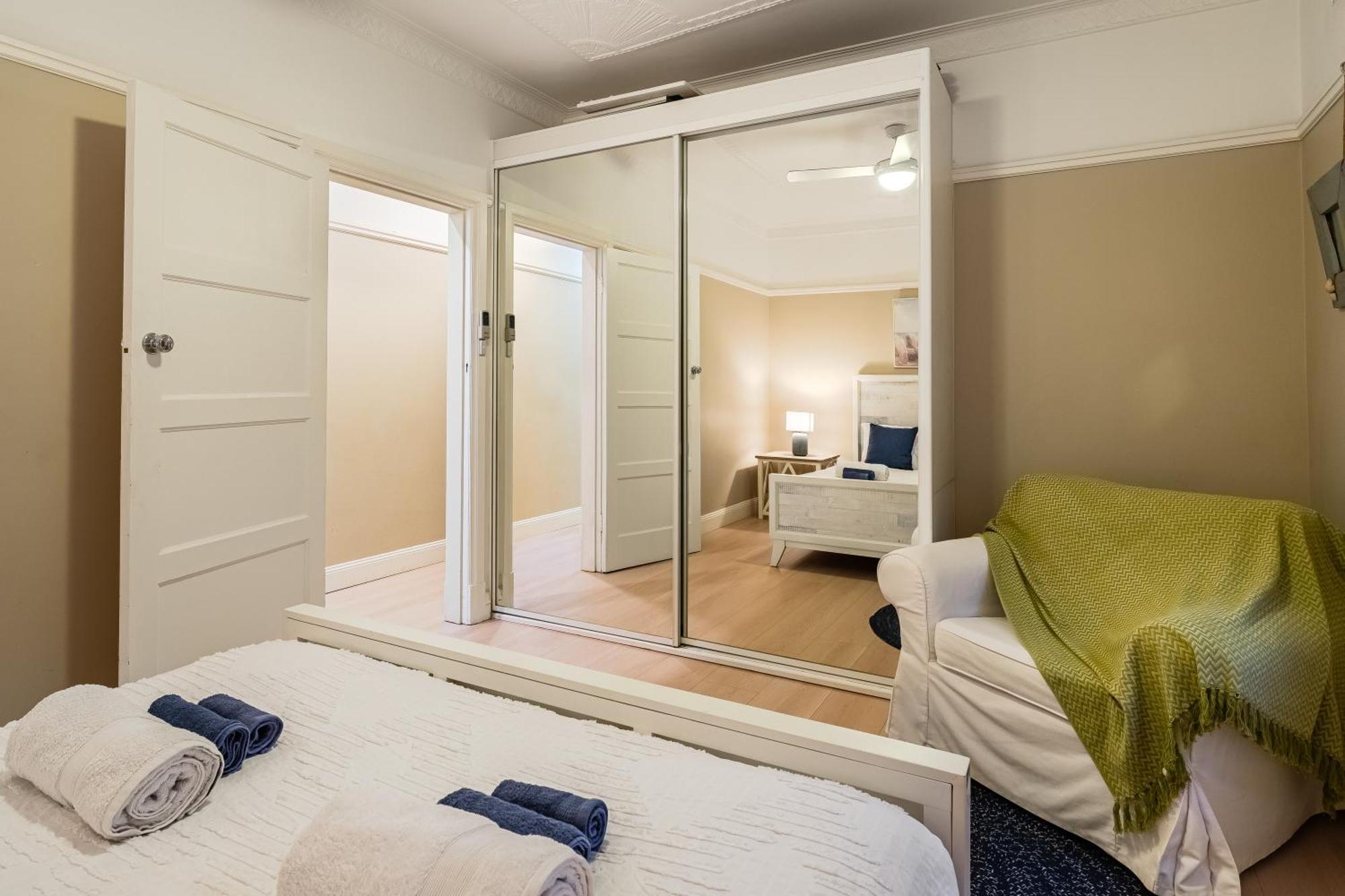 Best Location In Manly Harbour View Appartamento *