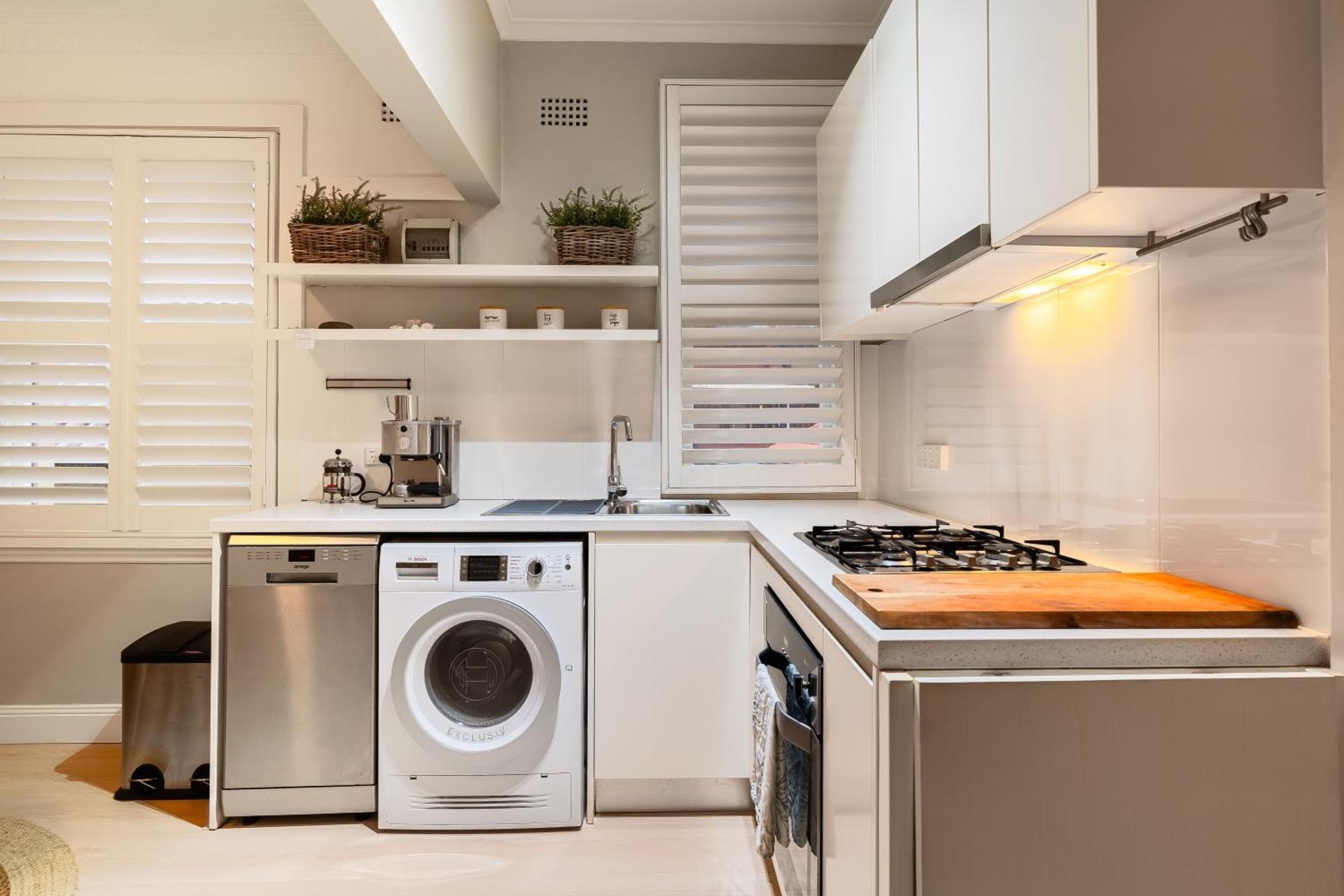 Best Location In Manly Harbour View Appartamento